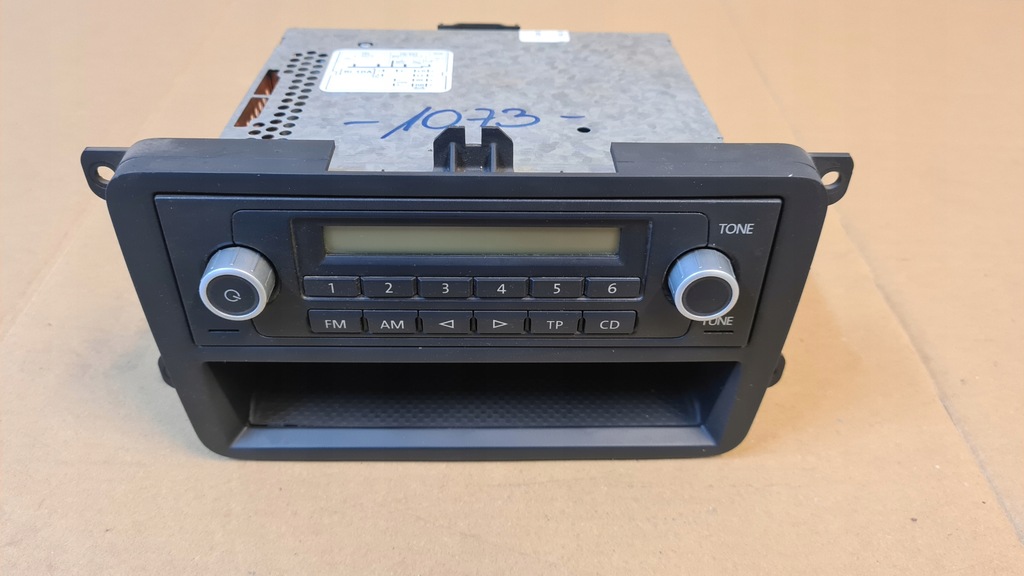 фото №1, Vw caddy радіо 2k0035156a