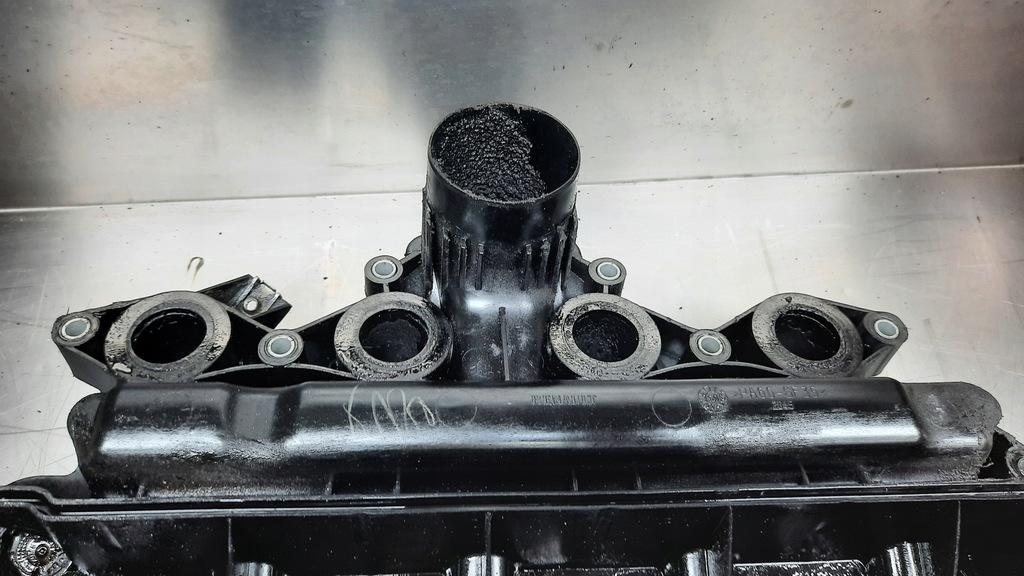 фото №12, Крышка клапанов 8200482514 renault espace iv 2.2 dci