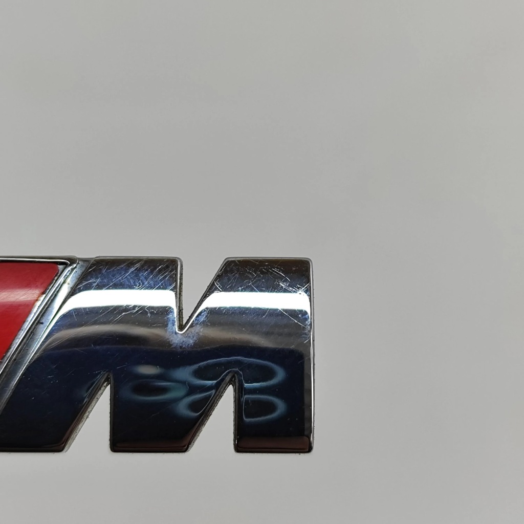 фото №6, Bmw 1 f40 2022 левая сторона другой эмблема / значок