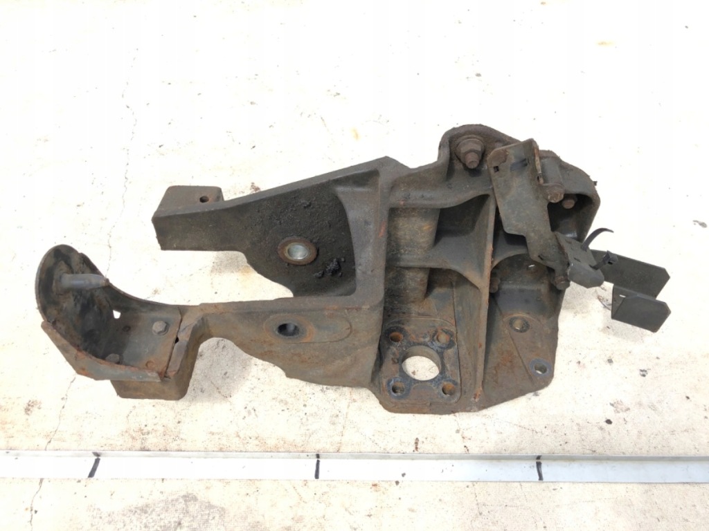 фото №1, Кронштейн кронштейн ресора перед 5010574077 renault trucks magnum dxi13 460.24