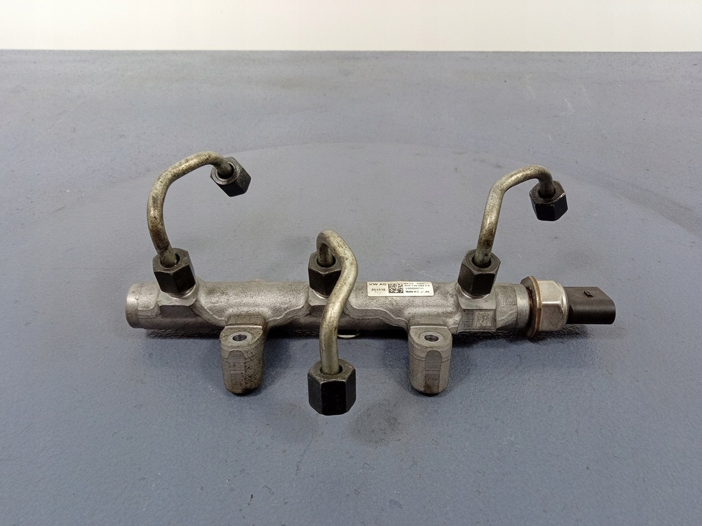 фото №1, Audi a4 b9 3.0 tdi молдинг упорскування 059130089cs