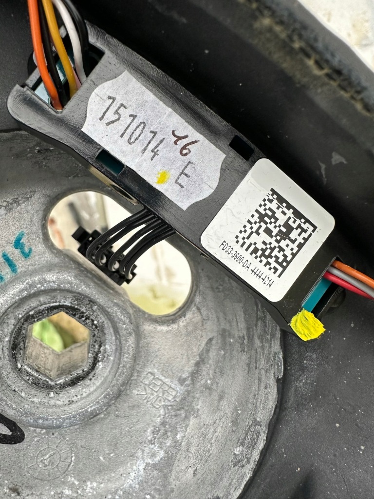 фото №4, Воздуховод кожаный nowa aston martin vanquish ii 2012- rapide fd33-3600-ka