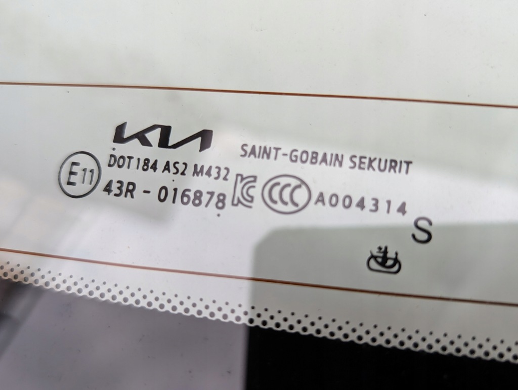 фото №12, Kia niro стекло с крышки задняя подогрев камера оригинал nowa