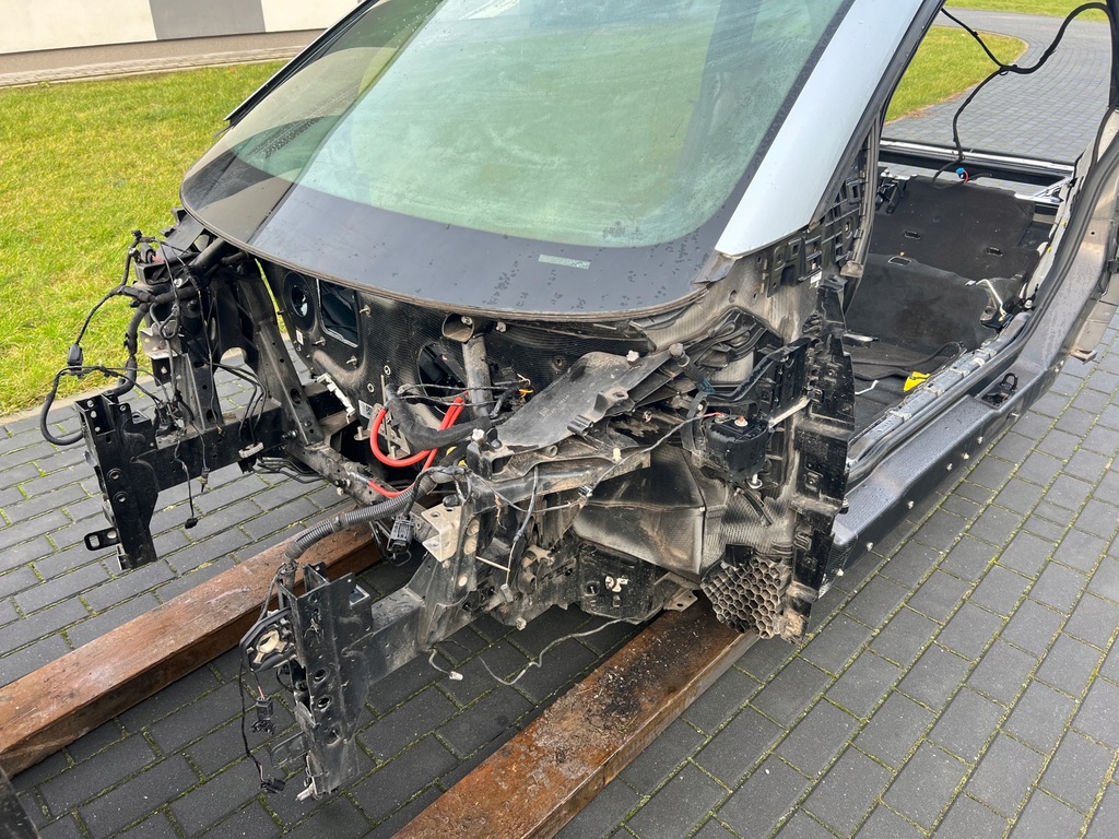 фото №9, Bmw i3 l01 кузов кузов крыша крыло лонжерон b72 стекло панорама