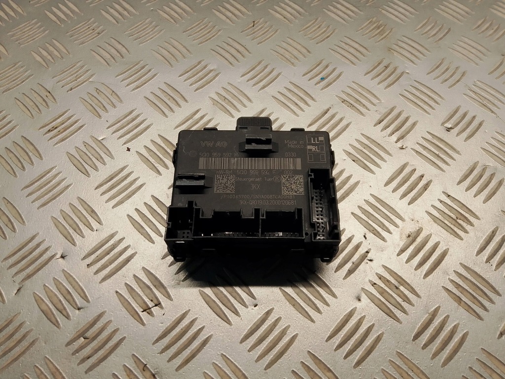 фото №1, Vw atlas cross 2022 3.6 модуль блок управления дверь 5q0959592k