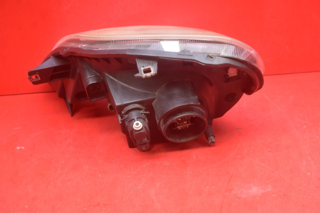 фото №3, Фара правий лампа перед eu 8200701356 renault trafic 2 ii lift 06-15