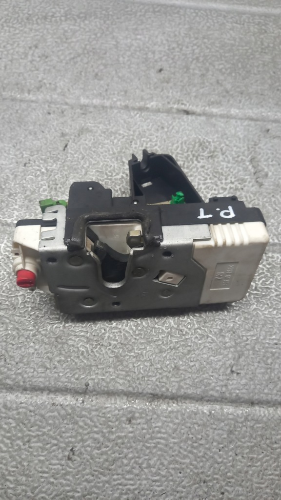 Купити Замок правий задній saab 9-5 04r 3pin 4857165