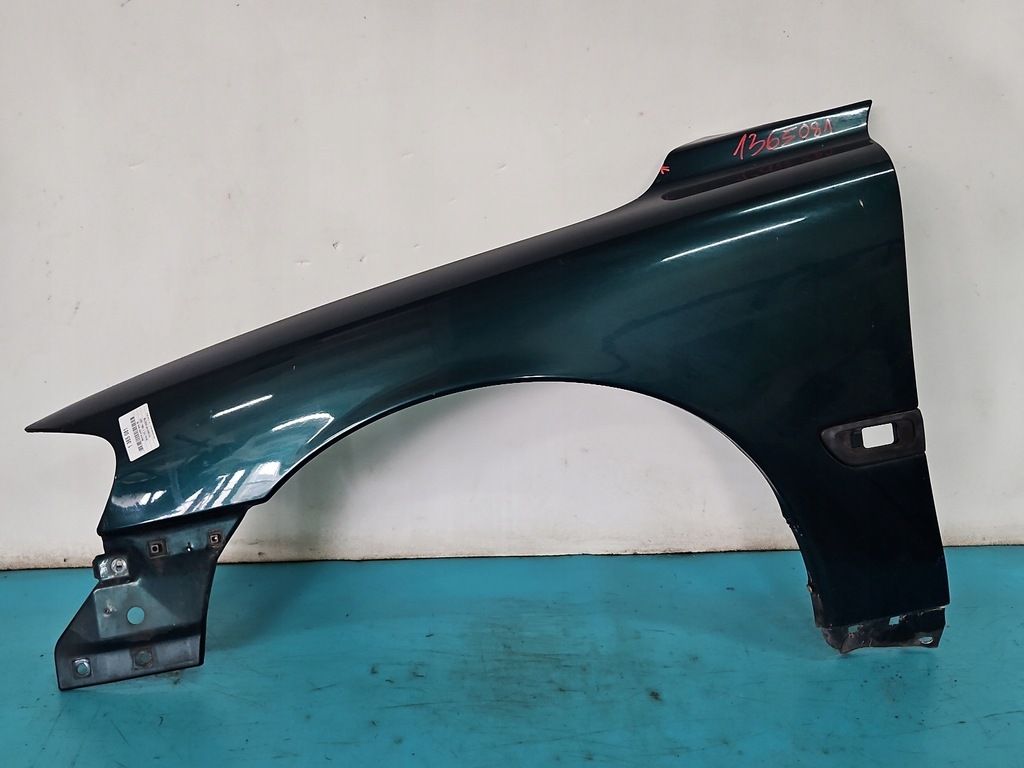 фото №1, Крыло перед левый volvo v70 ii зелёный 325093