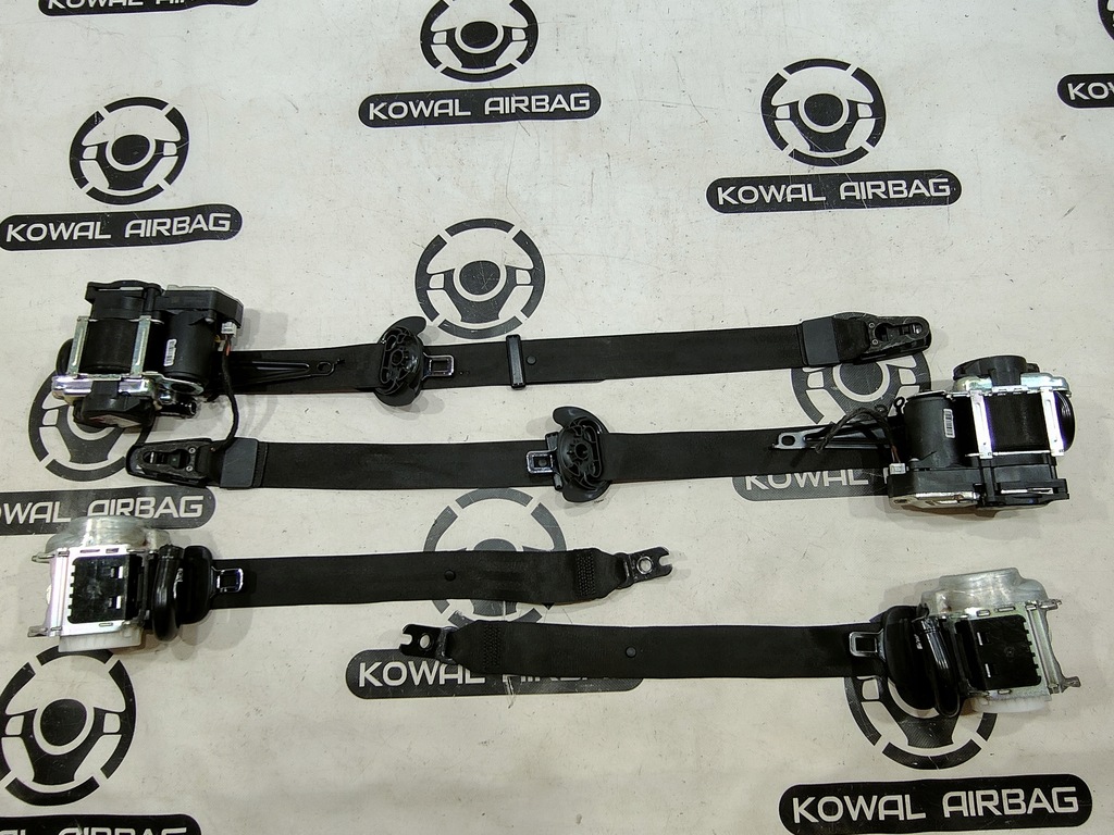 фото №1, Audi a4 b9 8w подушка безпеки pas ремені безпеки