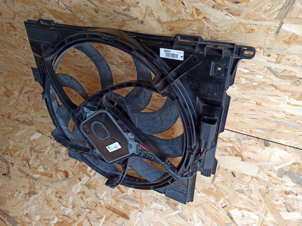 Вентилятор корпус радиатора bmw 3 f30 f31 Недорого
