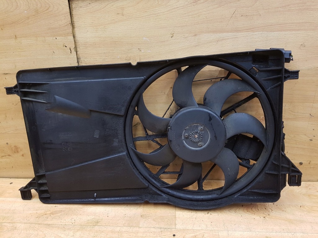 Купить Вентилятор радиатора ford focus mk2 рестайлинг  1.6 tdci