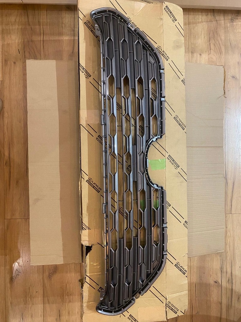 фото №1, Решётка радиатора решётка радиатора бампера toyota rav4 v 53112-42190