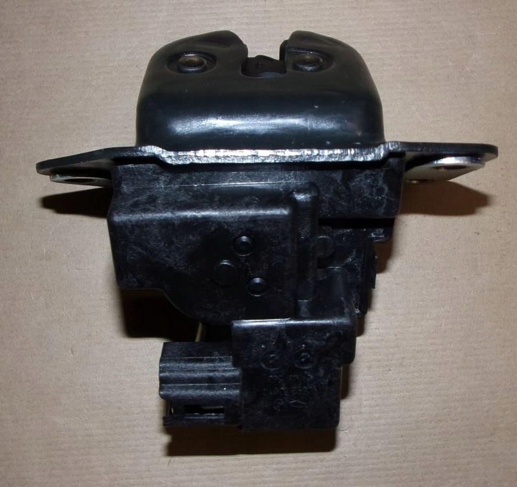 фото №3, Замок багажника r koleos