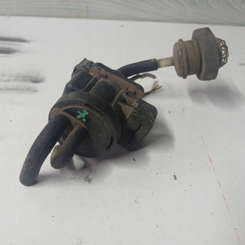 Купити Клапан вакууму mercedes 1.7 2.2 3.2 cdi a0005450427