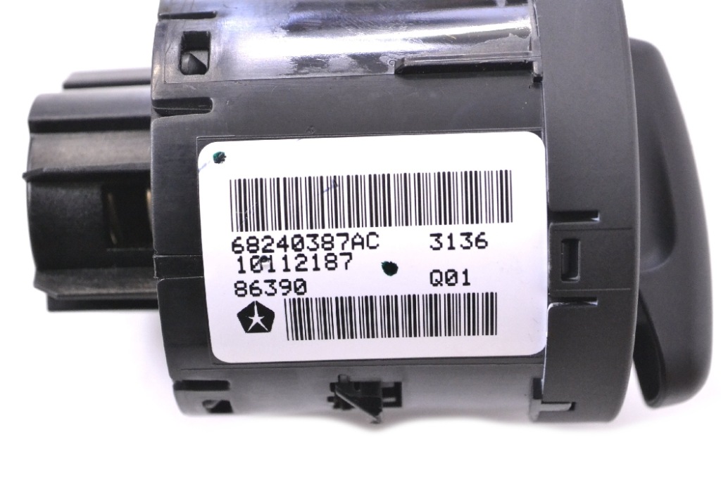 фото №5, Maserati levante 3.0 d 2017 rhd панель керування перемикачем фари