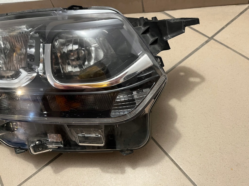 фото №7, Лампа передняя перед правая toyota proace city 19-