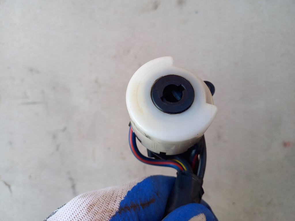 фото №12, Toyota corolla e9 87-92 carina колодка замка запалювання