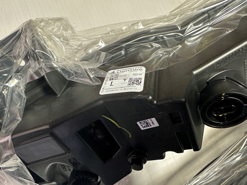 фото №5, Tesla s plaid протитуманна фара бампер перед 1649247-00-c l новий