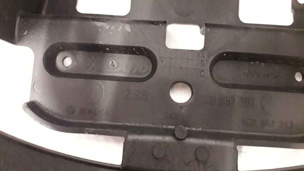 фото №6, Vw new beetle корпус защита спидометра 1c0857303