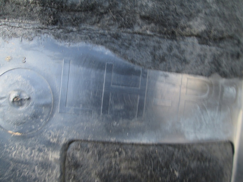 фото №9, Chrysler 300 ii 13- підкрилок задня ліва праве задні оригінал