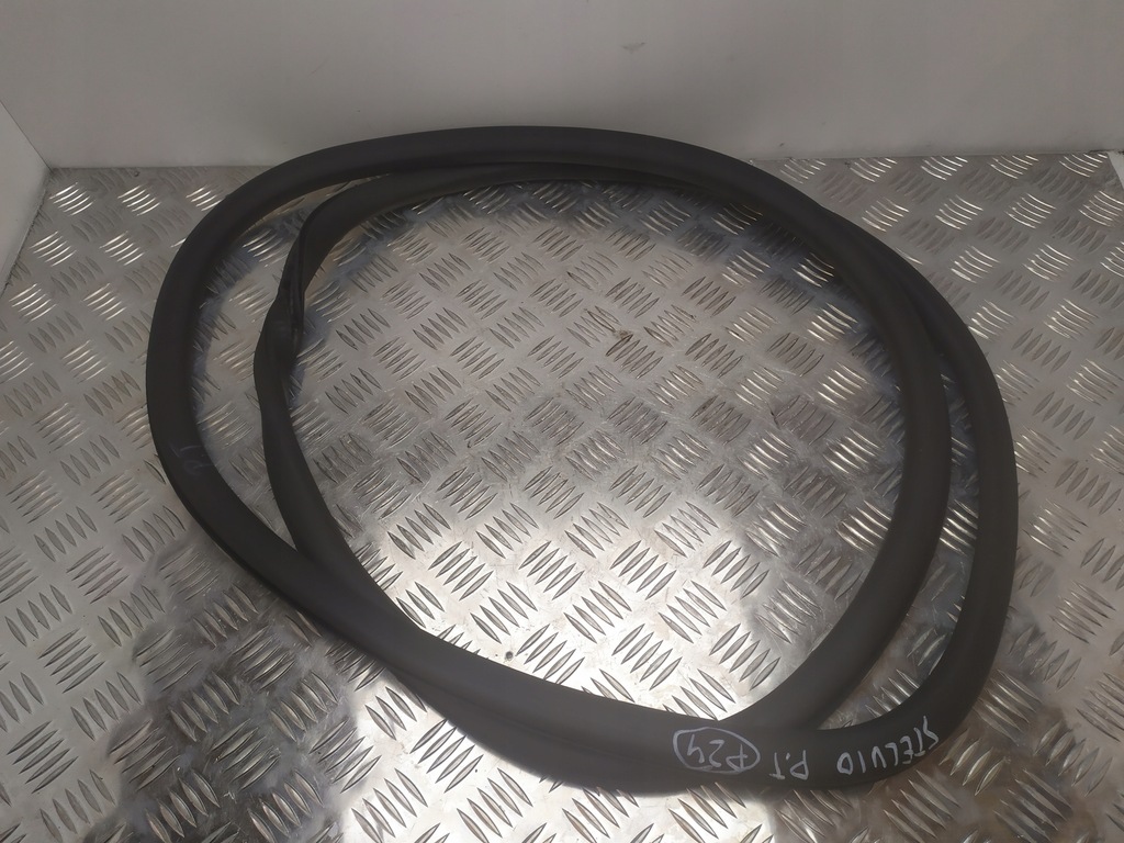 фото №1, Alfa romeo stelvio прокладка двері правий задня