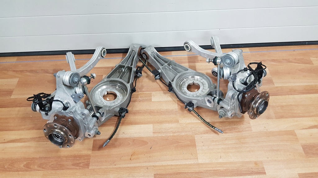 фото №1, Levante подвеска задние комплект поворотный кулак рычаг