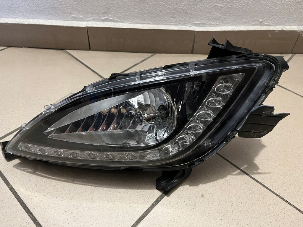 фото №1, Hyundai i20 i-20 lift лампа противотуманная фара левый