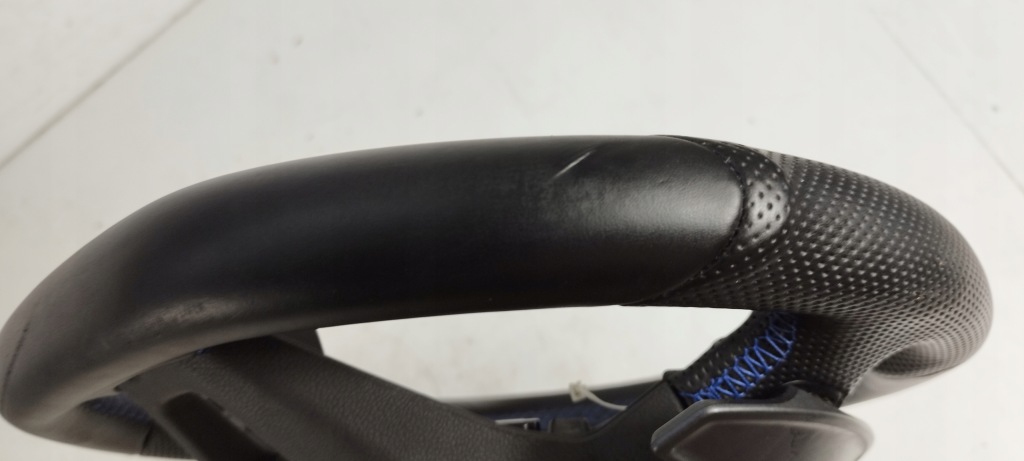 фото №10, K84 vw golf viii 8 r20 воздуховод лепестки переключения 5h0959542j