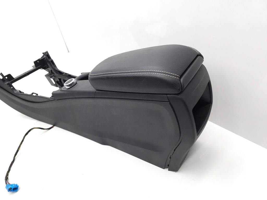 фото №7, Mercedes-benz cla c117 x117 w117 2017 підлокітник тунель середнього