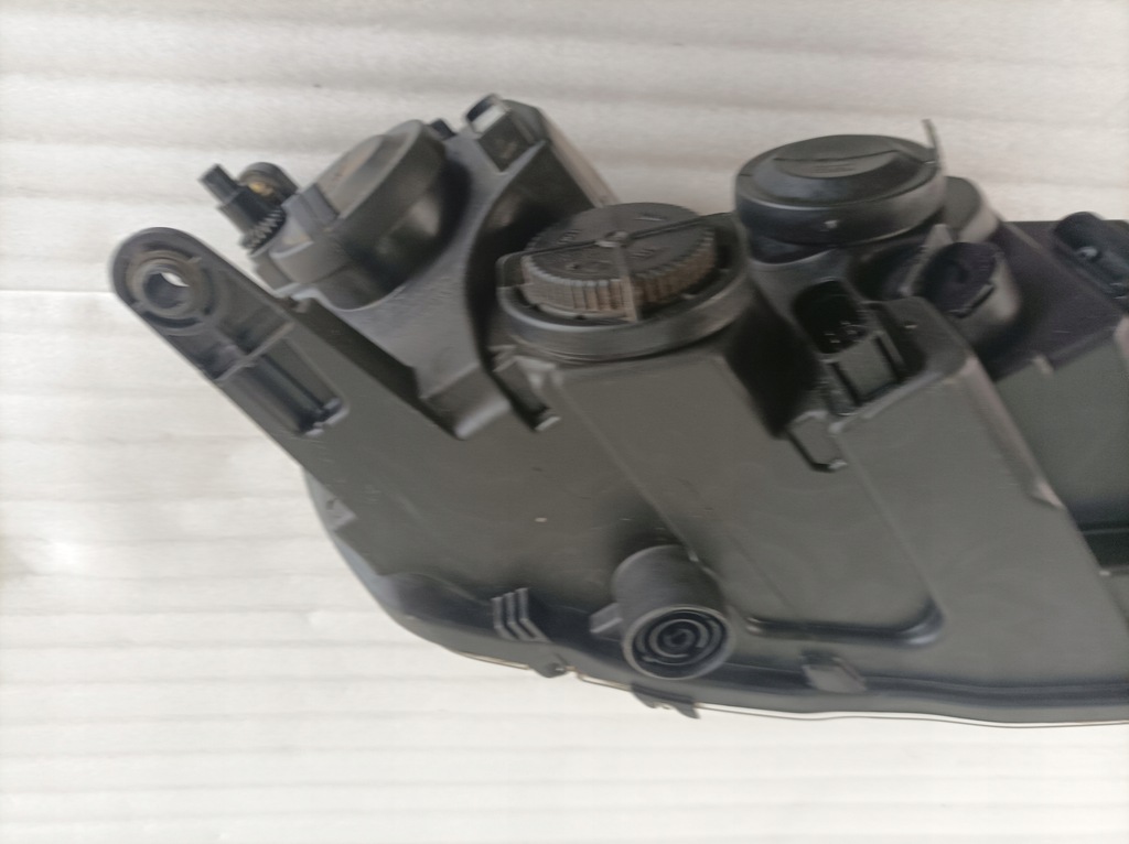 фото №9, Skoda rapid lift лампа левая перед