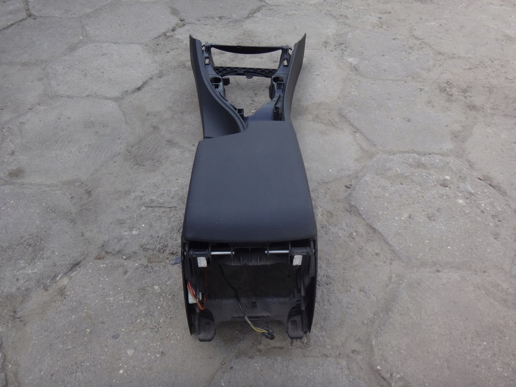 фото №7, Підлокітник тунель середній bmw e90 e91 e92 euro