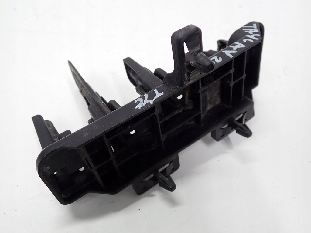 фото №1, Кронштейн кронштейн кронштейн направляющая задняя porsche taycan