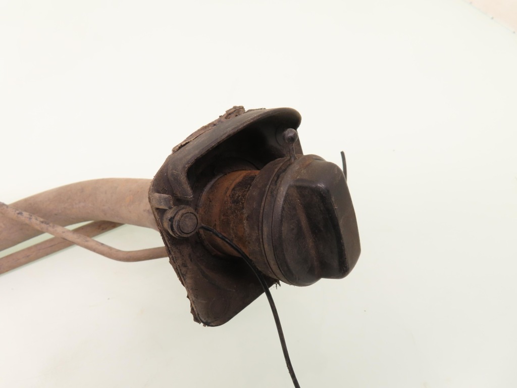Заливна горловина паливної  honda city iv Доставка