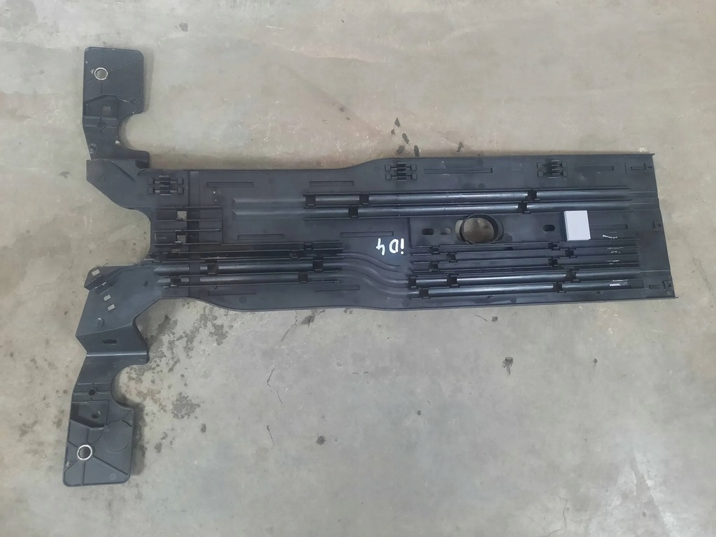 фото №1, Захист трубопровід плита підвіска volkswagen id.4 vw id4 1ea971341