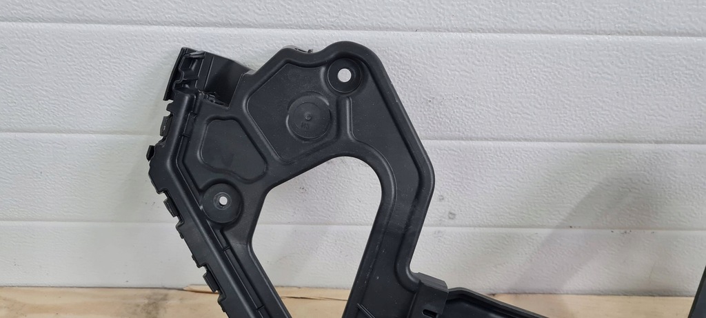 фото №6, Sq8 q8 напрямна кронштейн кронштейн бампера лівий задня 24r 4m8807453c