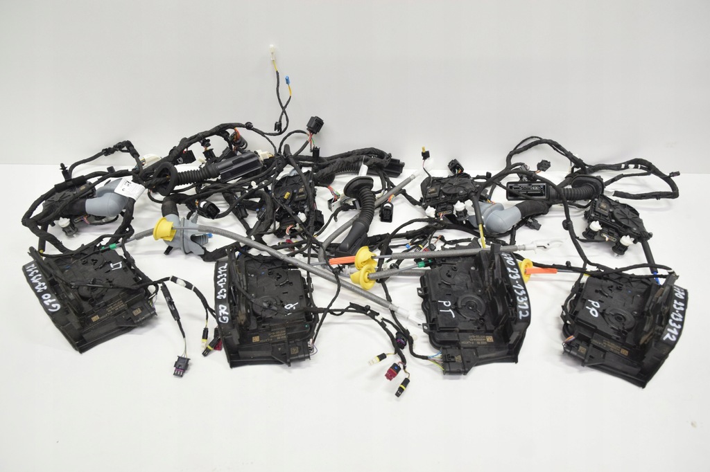 фото №1, Замок замки доводчик soft close bmw 7 g70 i7 g70