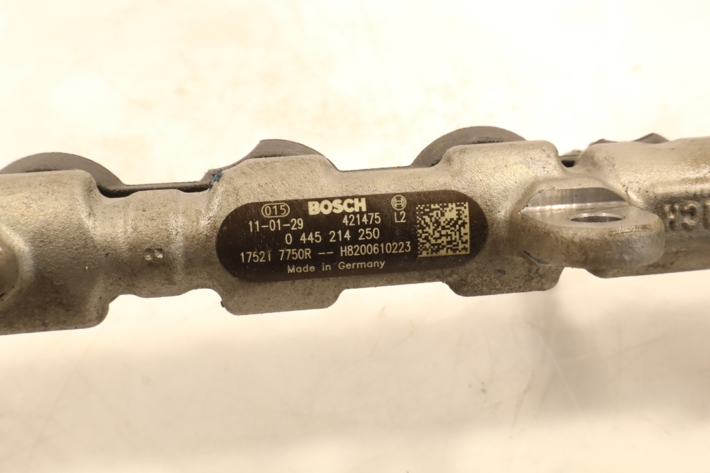 фото №6, Молдинг впрыскная renault laguna iii lift 2.0dci 0445214250