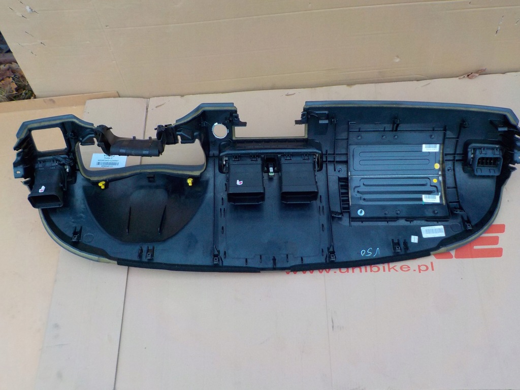 фото №6, Volvo c30 панель приладів консоль srs kpl