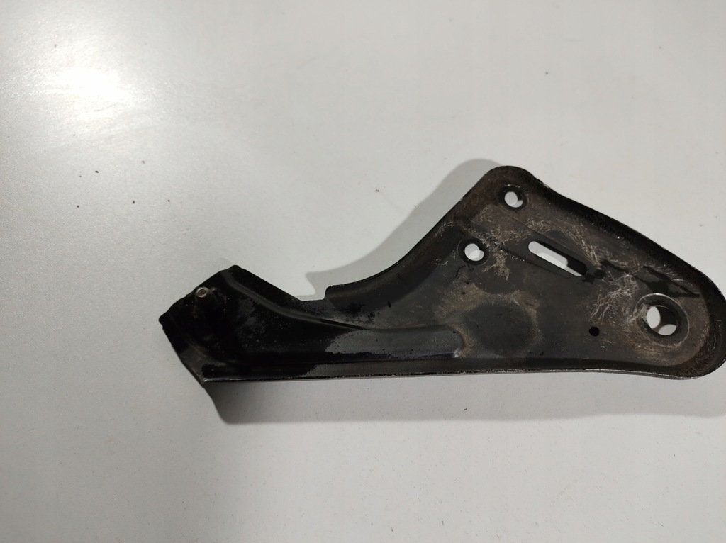 фото №7, Infiniti q50 13- кронштейн кронштейн подрамник правая