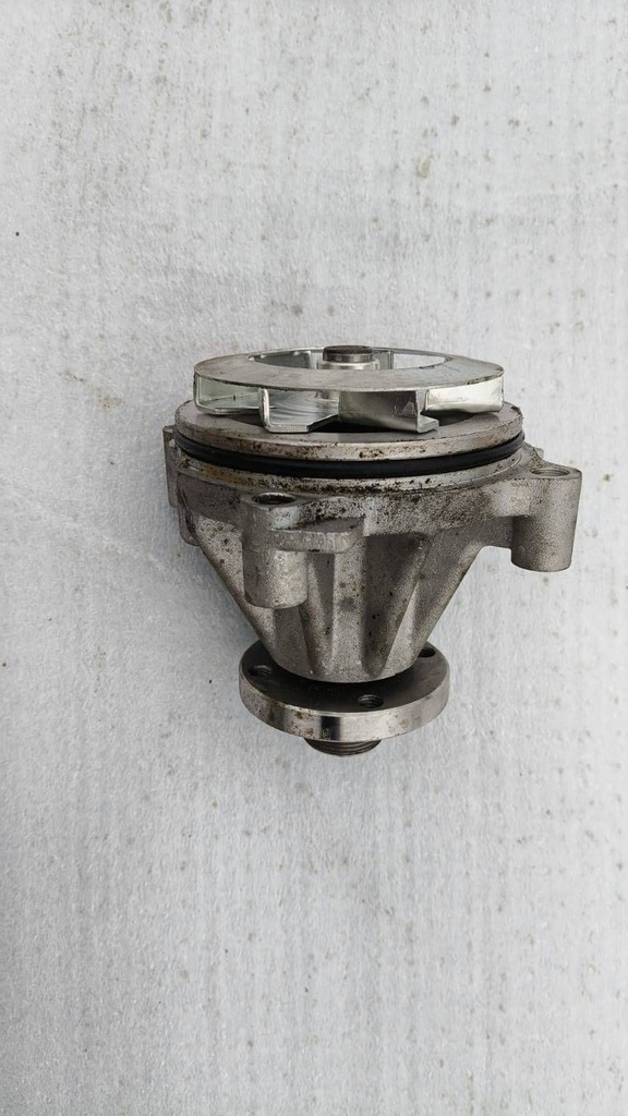 фото №1, Насос wody ford mondeo mk3 43504