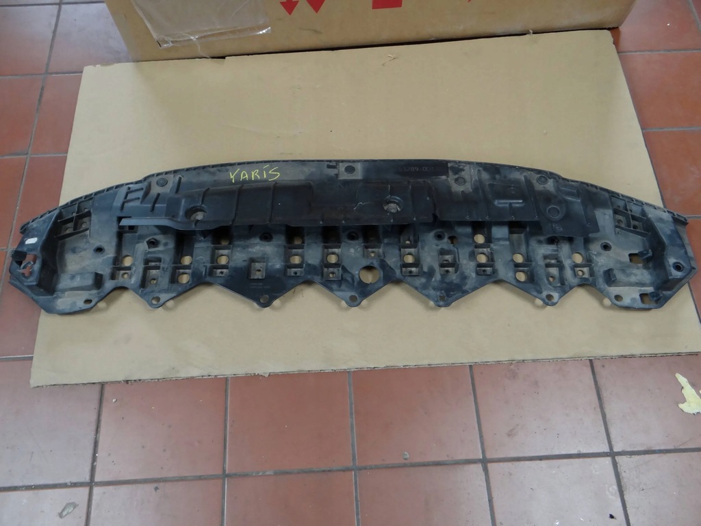 фото №16, Toyota yaris iii 3 абсорбер плита напрямна бампера 532890d130 53289-0d130