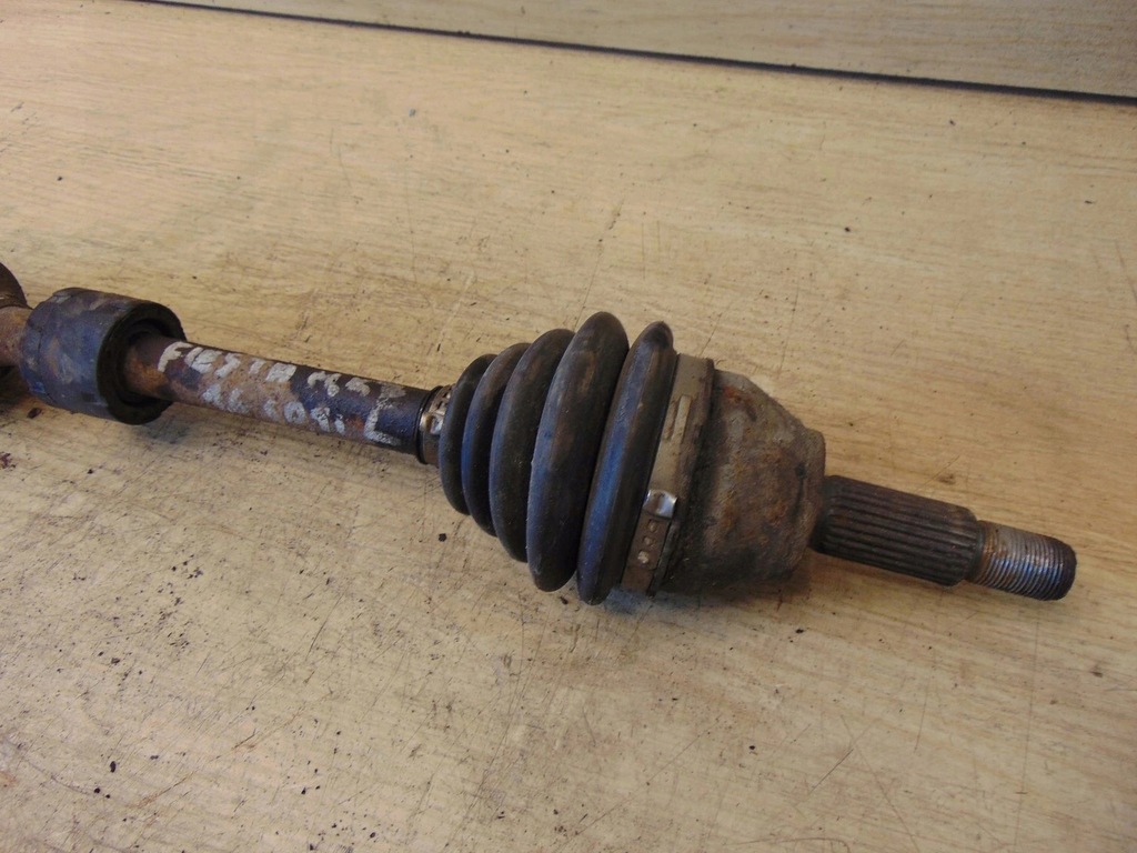фото №3, Привідний вал ліва перед ford fiesta mk7 1.6 tdci