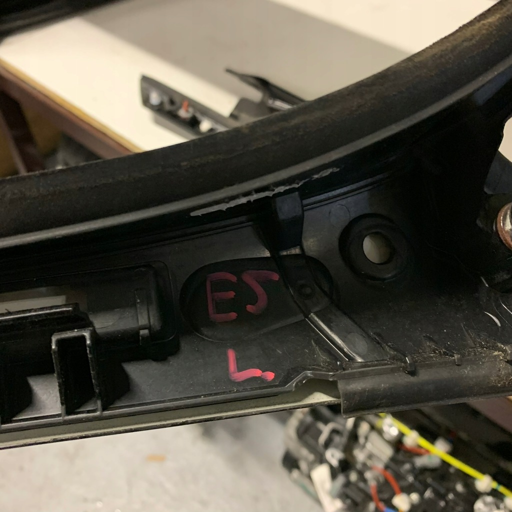 фото №8, Renault espace v левая молдинг блок двигателя стекло перед защита 727612381r