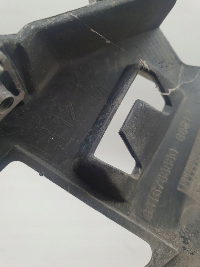 фото №14, Peugeot rifter 19- направляющая левый кронштейн w бампер перед 9816768880