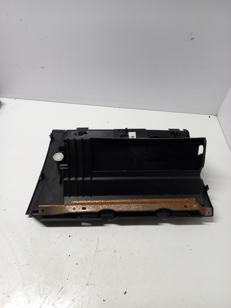 фото №6, Бардачок пасажира nissan primera p12 68520av600