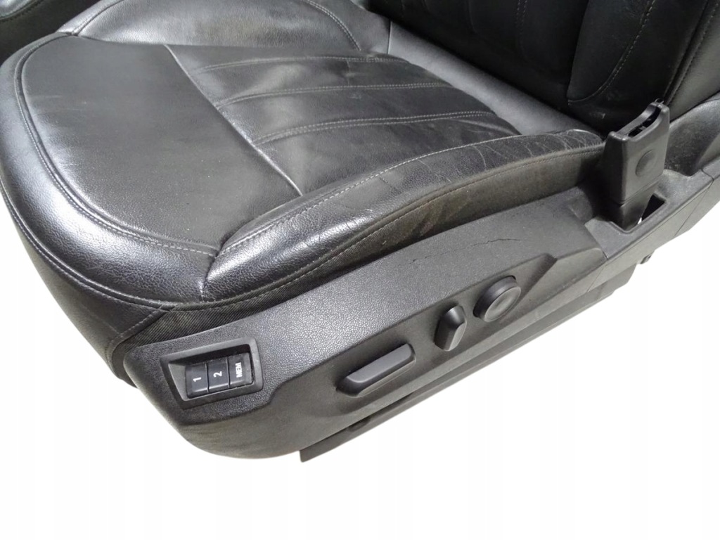 фото №9, Сидіння електричний з пам'ять + заднє сидіння - шкіра opel insignia a kombi europa