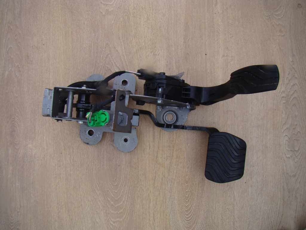 фото №1, Renault scenic talisman педаль газа тормоза автоматическая коробка передач