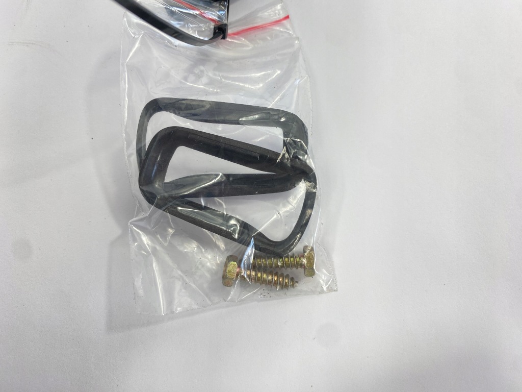 Ручки обшивки потолка крепления комплект mercedes 190 w201 с Разборки