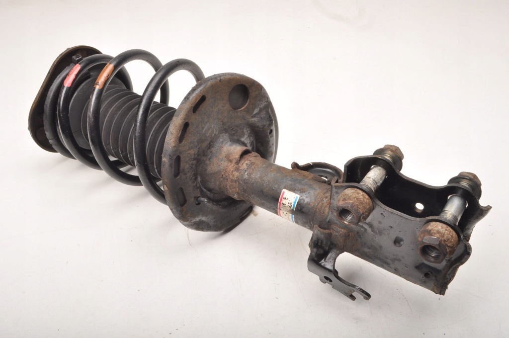 Купить Lexus ct 200h амортизатор перед передний правый 48510-76110