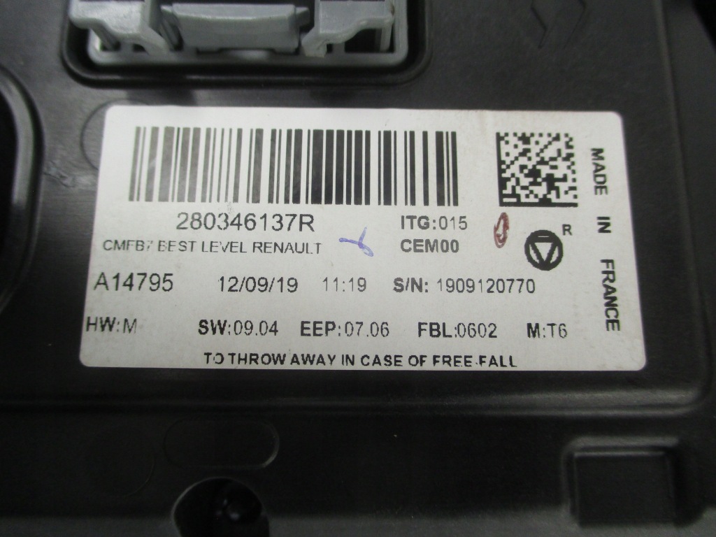 фото №4, Renault clio v радио навигация планшет gps комплект 19-24 rok